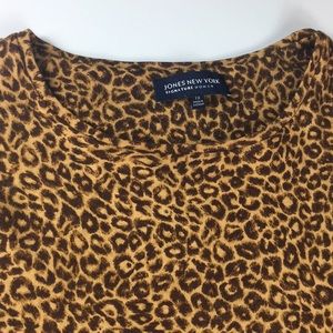 Jones New York signature animal 🦒 print top XL